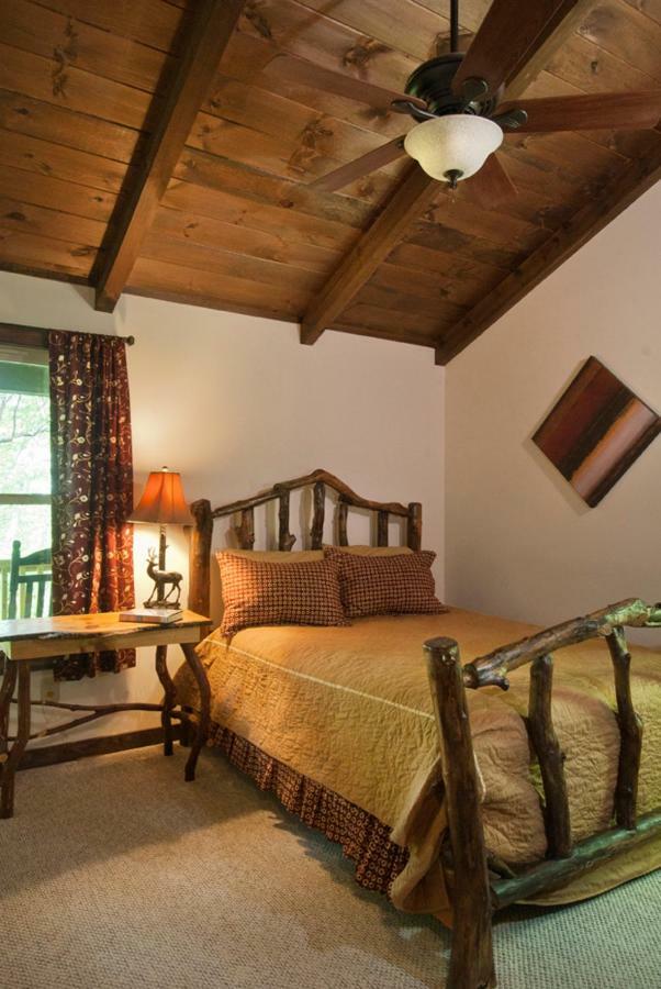 The Dogwood Breeze Villa Aquone Luaran gambar